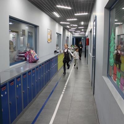 Школа, Тбілісі. Класичний грильято / School, Tbilisi